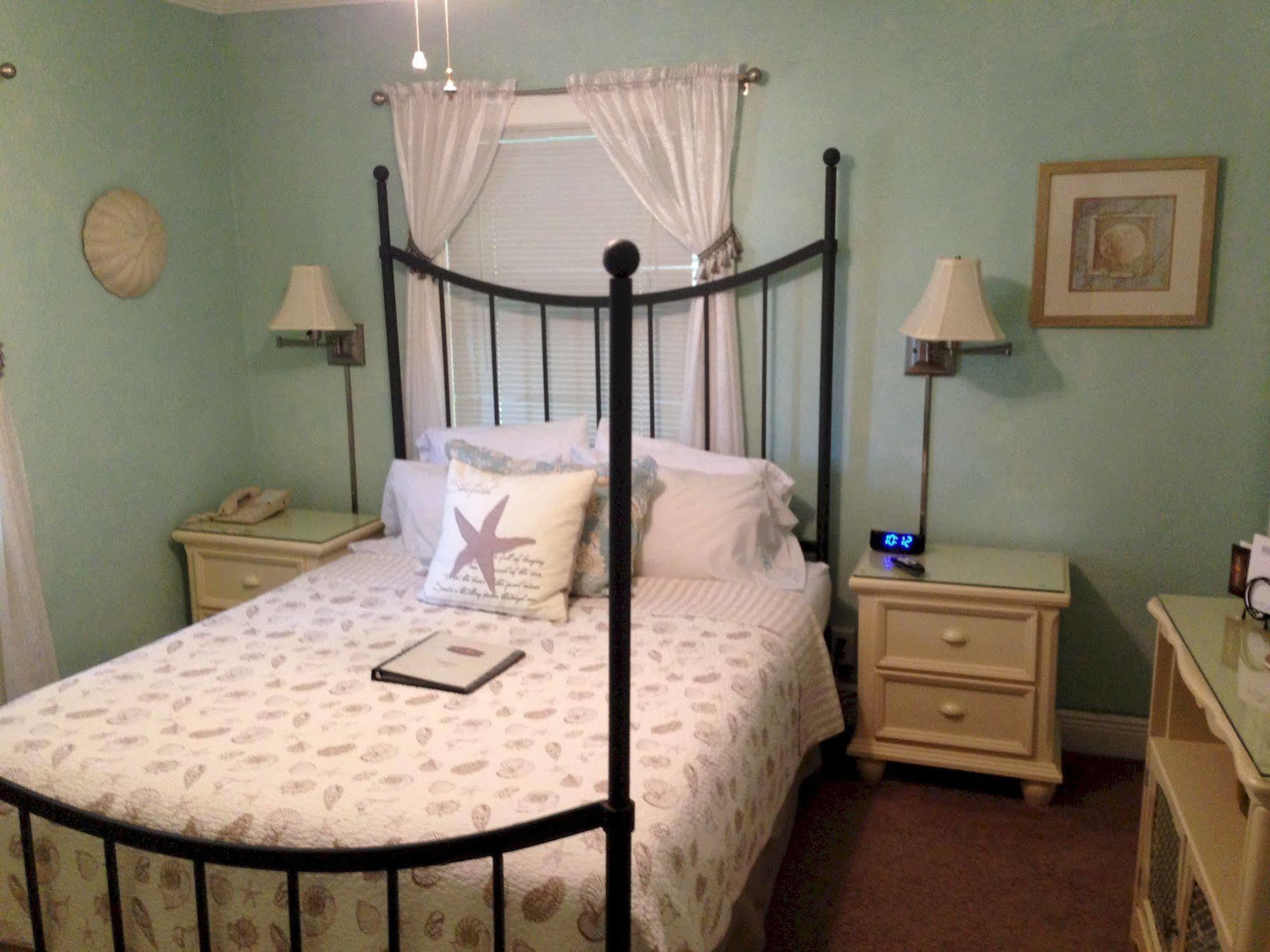 Mango Inn Bed And Breakfast Lake Worth Beach Exterior foto
